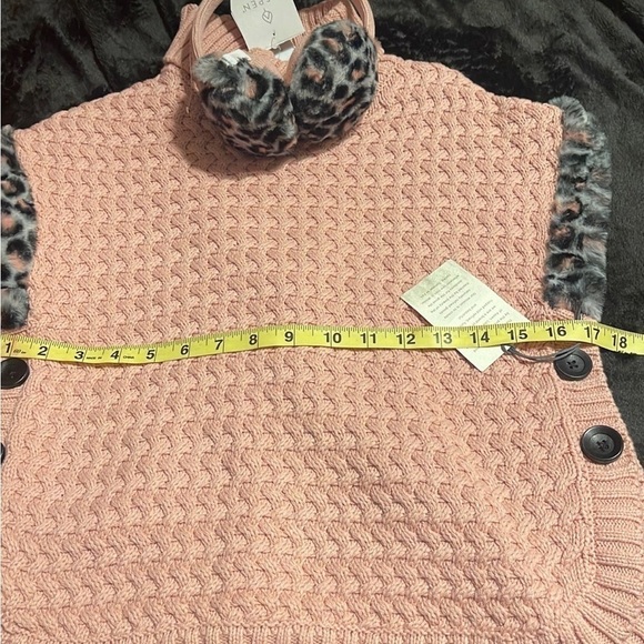 Girls Sweater poncho sets - Picture 6 of 11